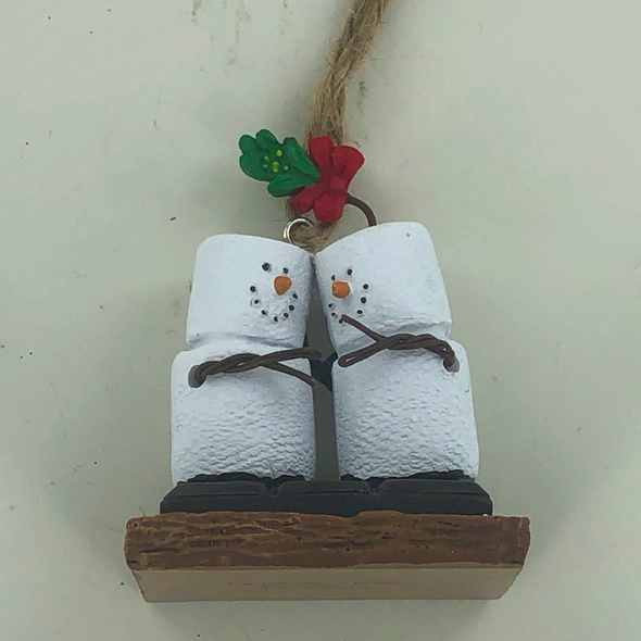 S'mores Kissing Under Mistletow Ornament